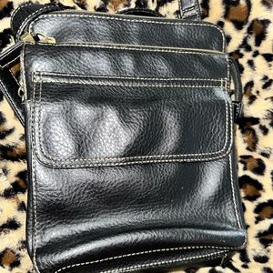 Y2K RELIC Crossbody bag faux black leather purse 90’s